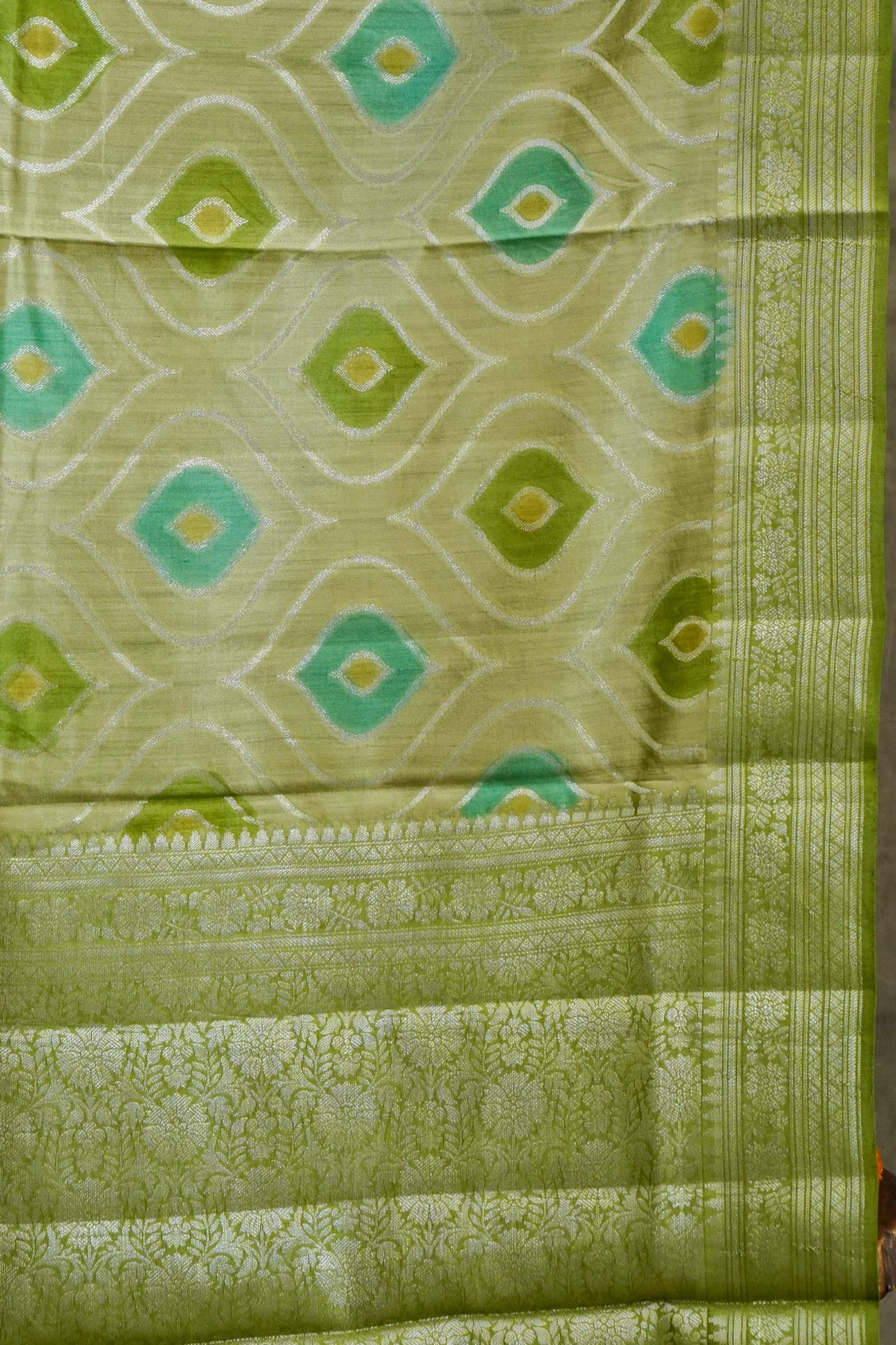 Handwoven Pista Green Rangkaat Pure Banarasi Muga Silk Saree