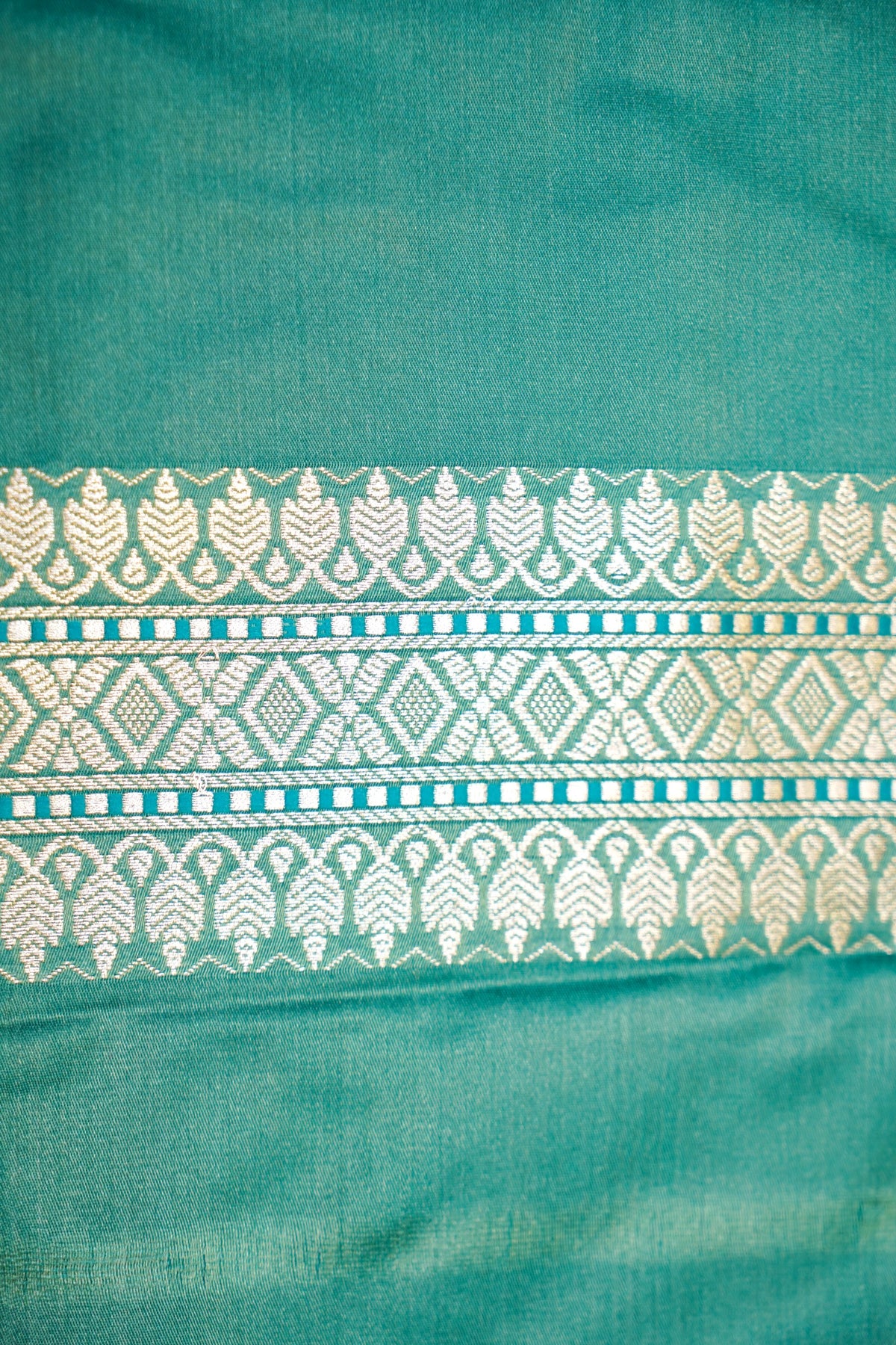Ocean Green Rangkaat Mashru Silk Saree