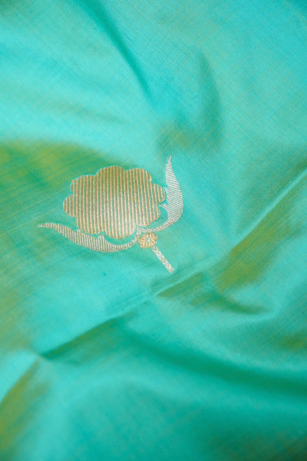 Handwoven Turquoise Blue Buta Pure Banarasi Katan Silk Saree