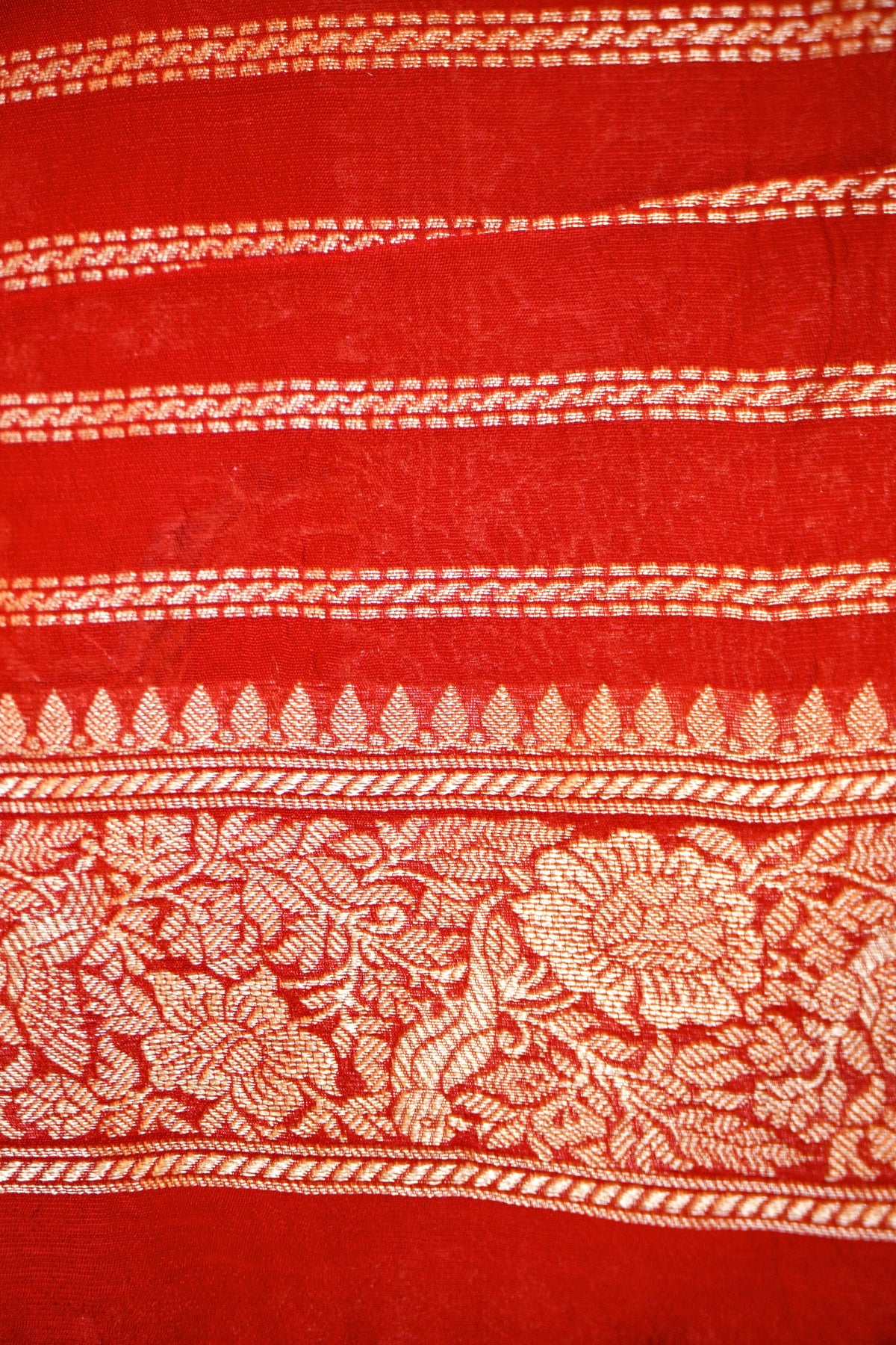 Crimson Red Shikargah Banarasi Tussar Georgette Saree