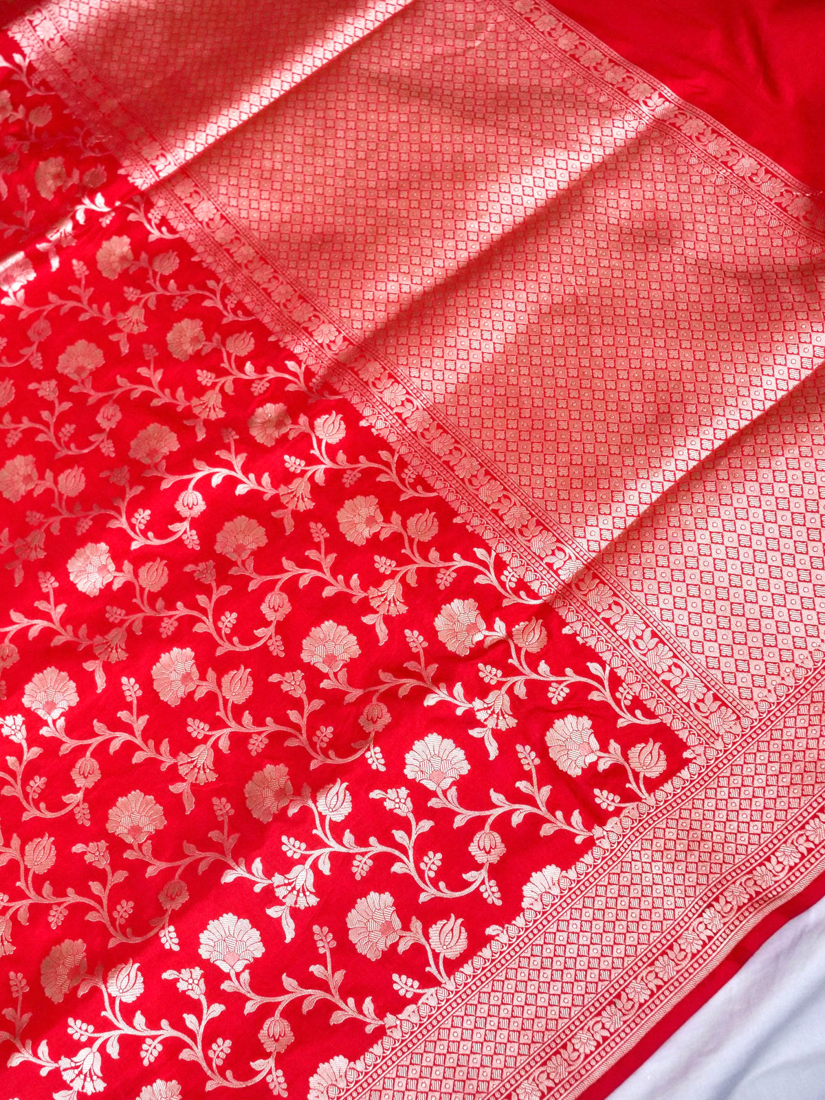 Handwoven Red Jaal Pure Banarasi Katan Silk Saree