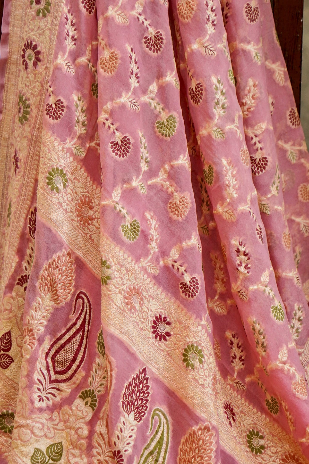Handwoven Pink Pure Banarasi Khaddi Chiffon Saree