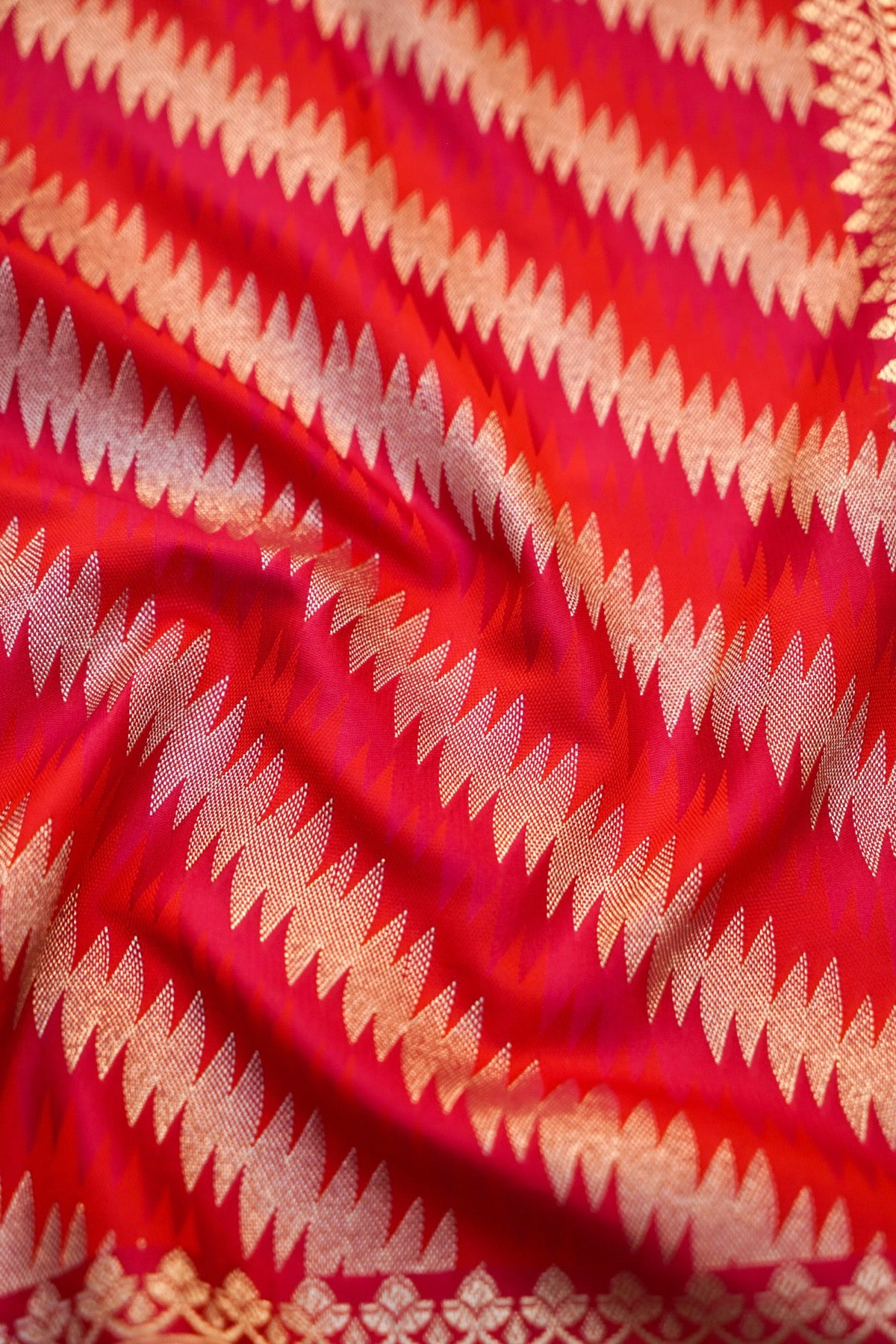 Rani Pink Rangkaat Banarasi Mashru Silk Saree