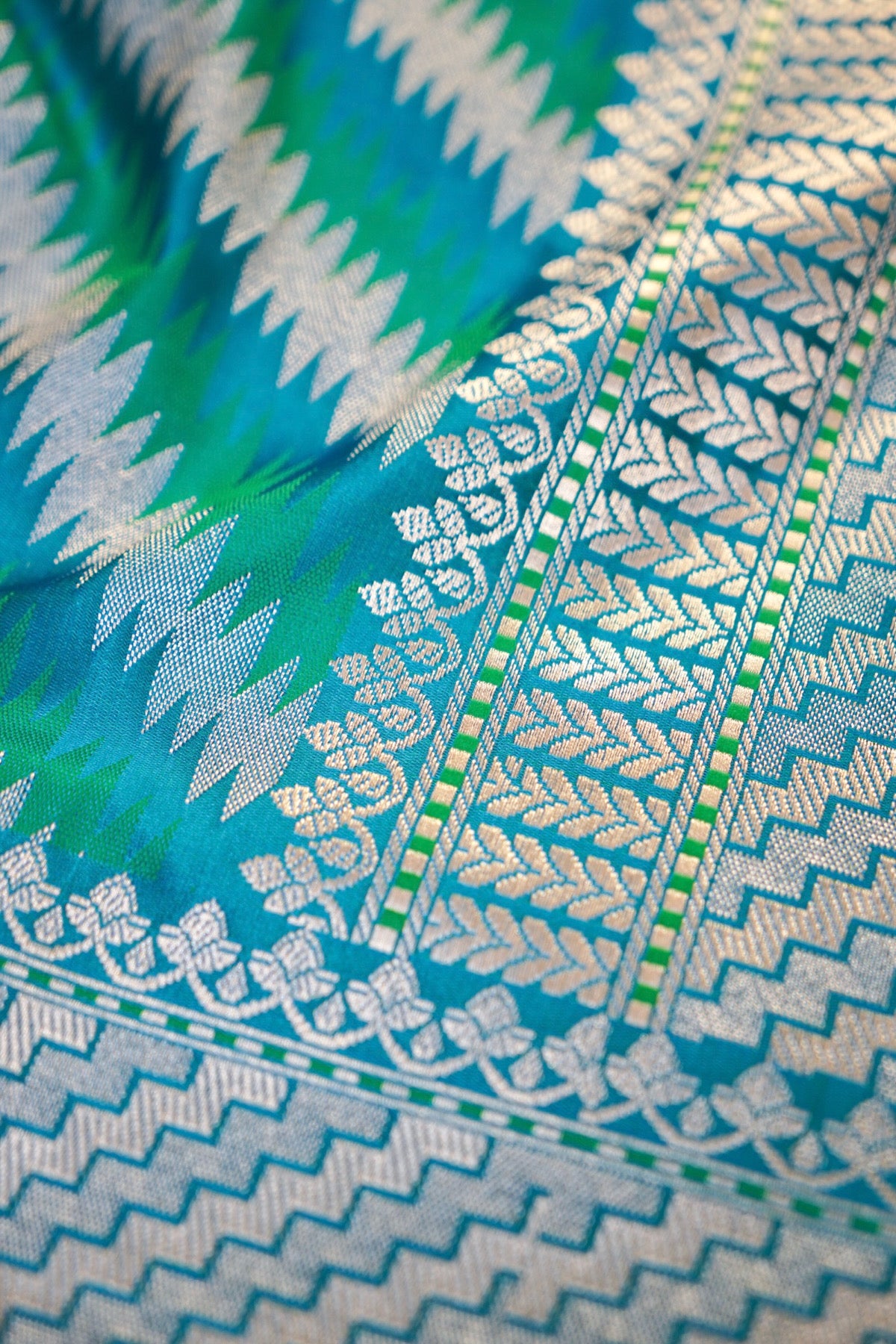 Peacock Blue Rangkaat Banarasi Mashru Silk Saree