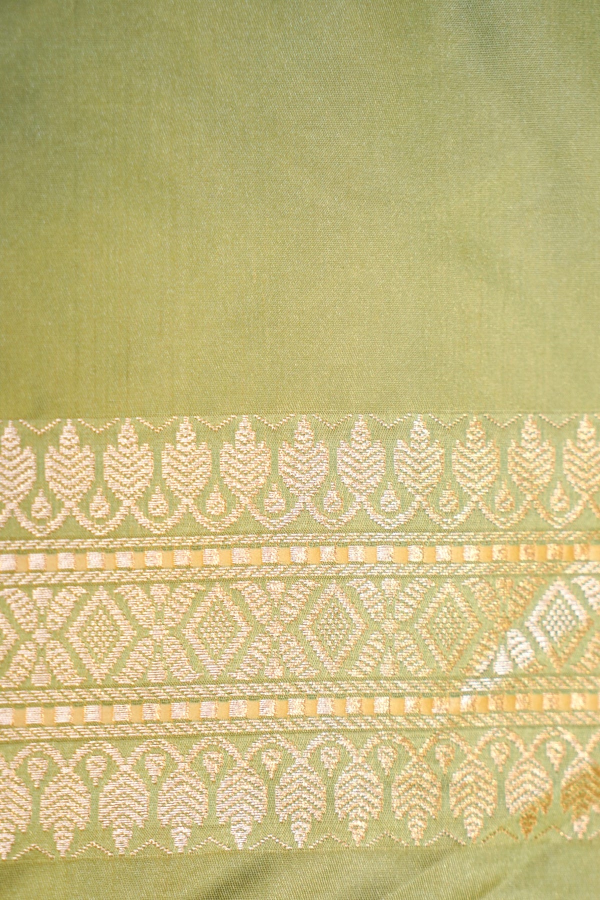 Pista Green Rangkaat Mashru Silk Saree