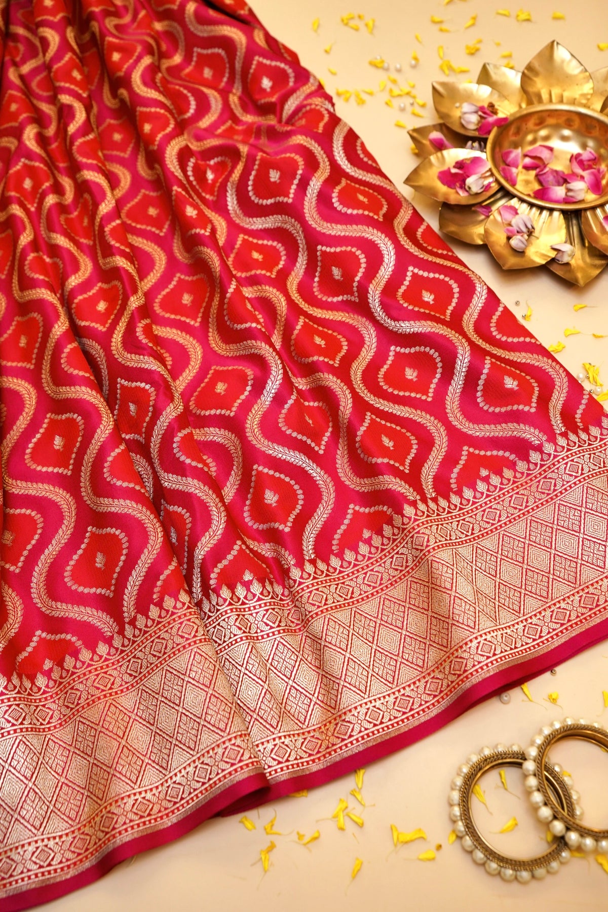 Raani Pink Rangkaat Banarasi Mashru Silk Saree