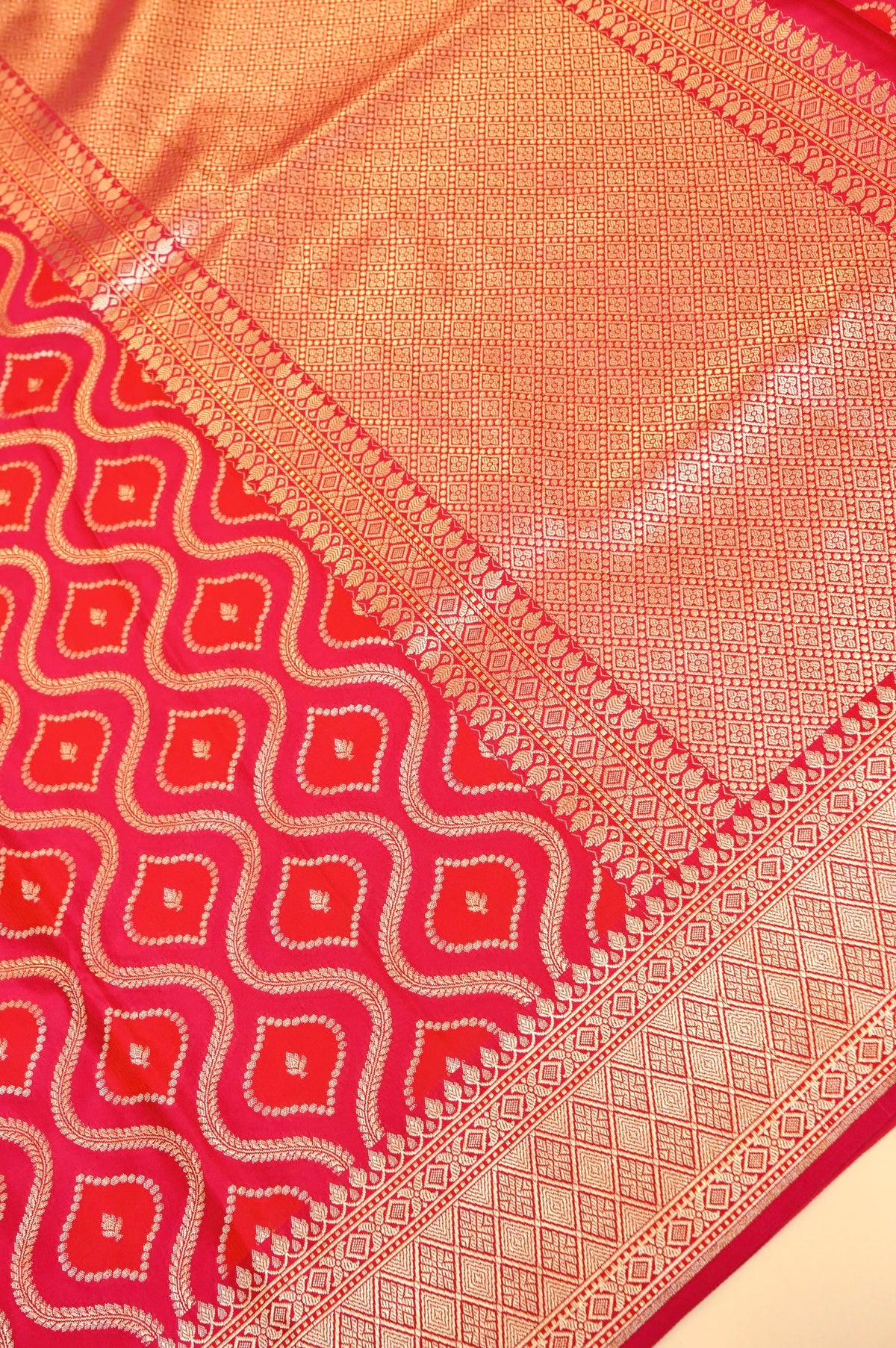 Raani Pink Rangkaat Banarasi Mashru Silk Saree